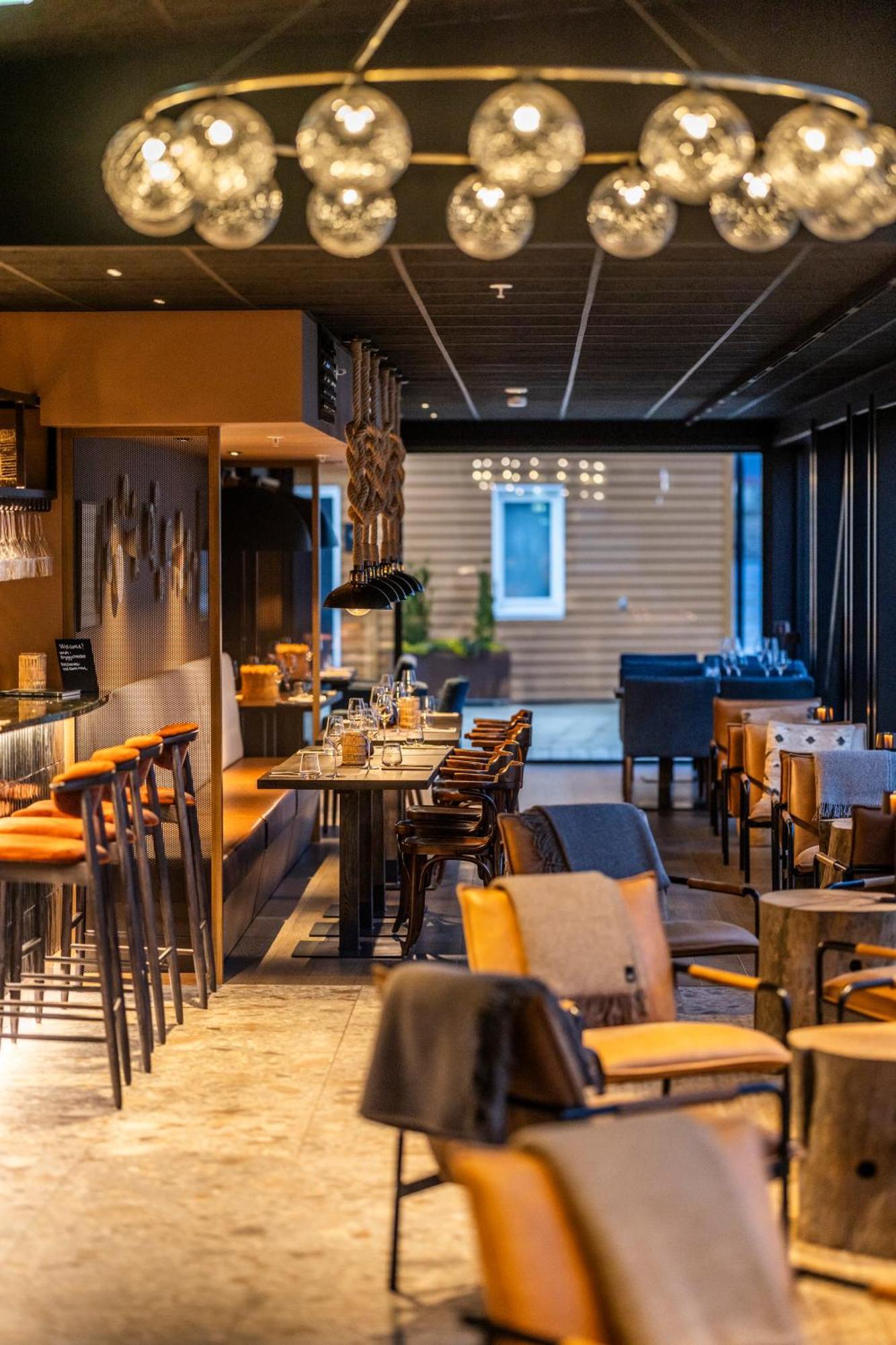Henningsvaer Bryggehotell - By Classic Norway Hotels Exterior photo