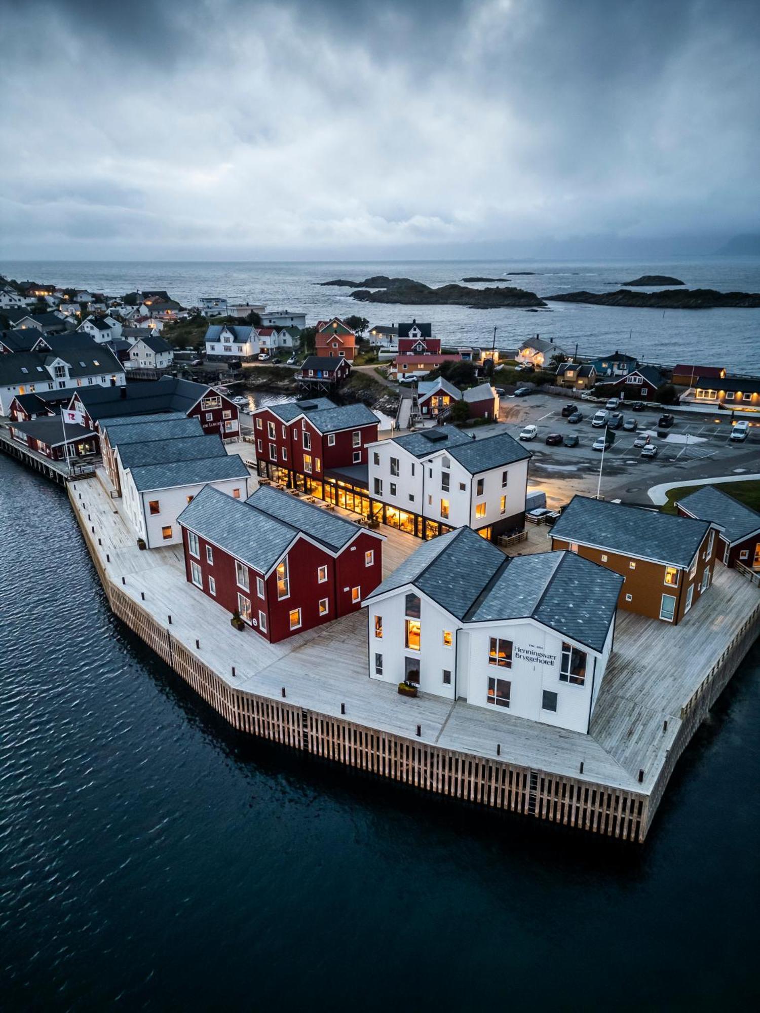 Henningsvaer Bryggehotell - By Classic Norway Hotels Exterior photo